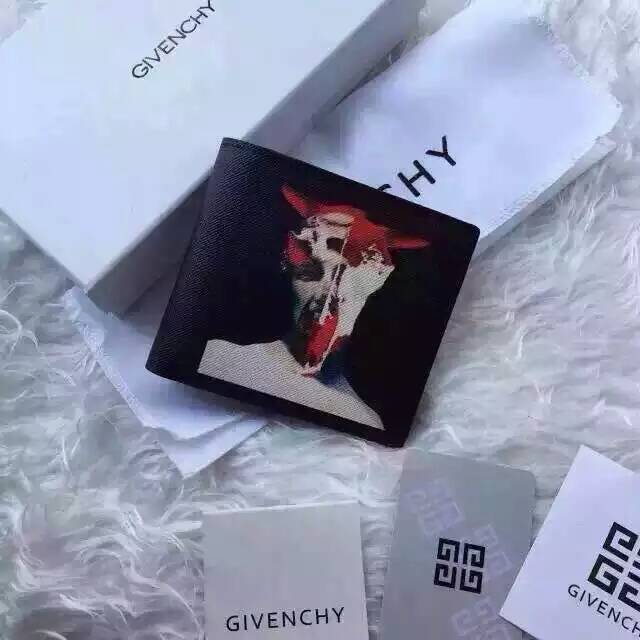 個性的なデザ 人気ブランドGivenchy 実物の写真 N品スーパーコピー代引き対応国内発送後払い安全必ず届く優良サイト